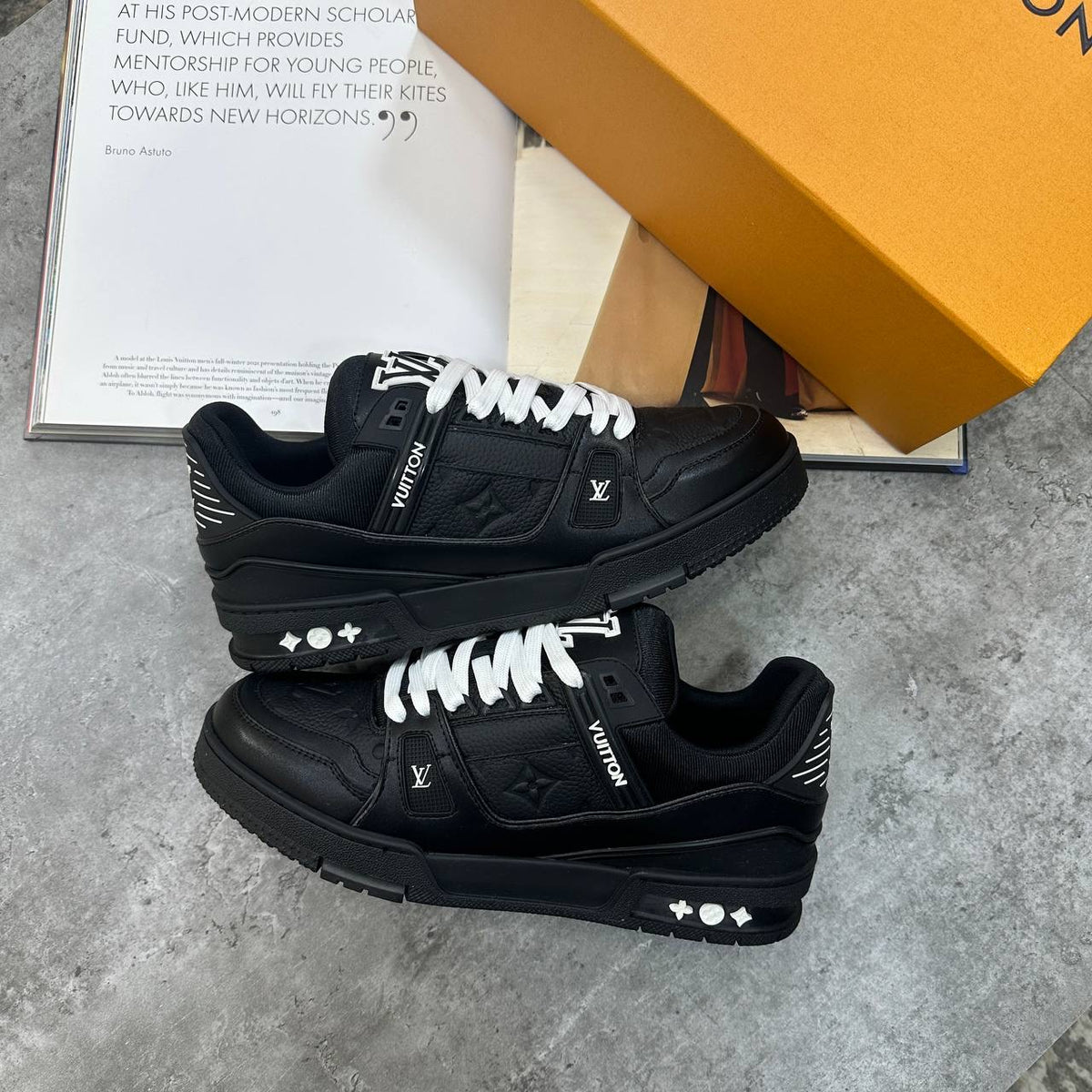 LVE TRAINER BLACK/WHITE