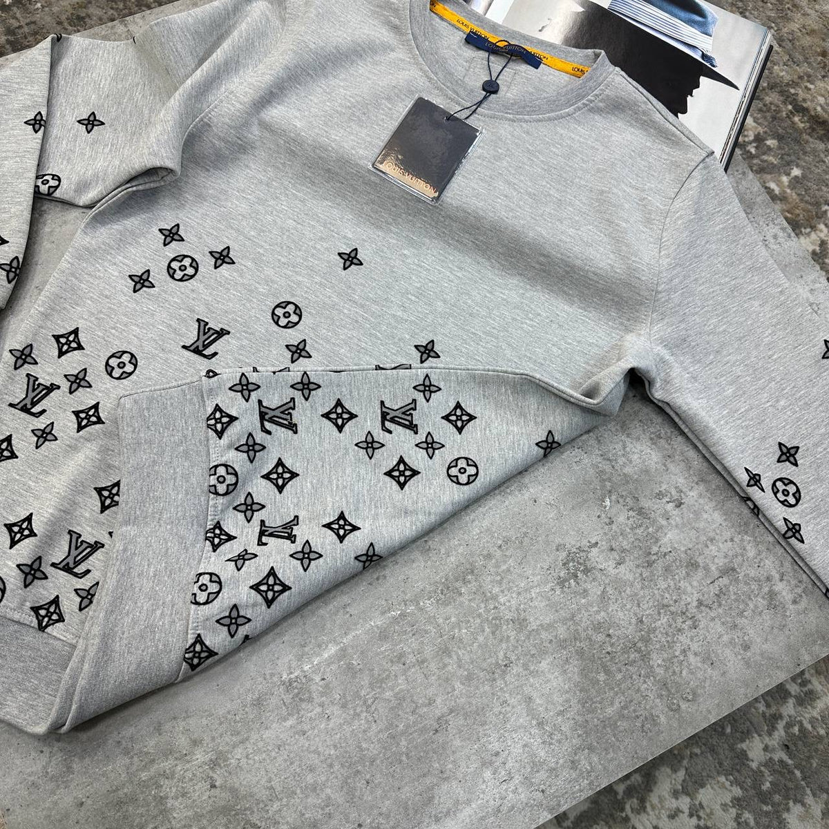 LVE JUMPER GREY