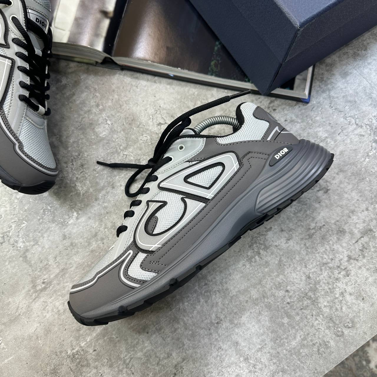 B-30 TRAINERS GREY