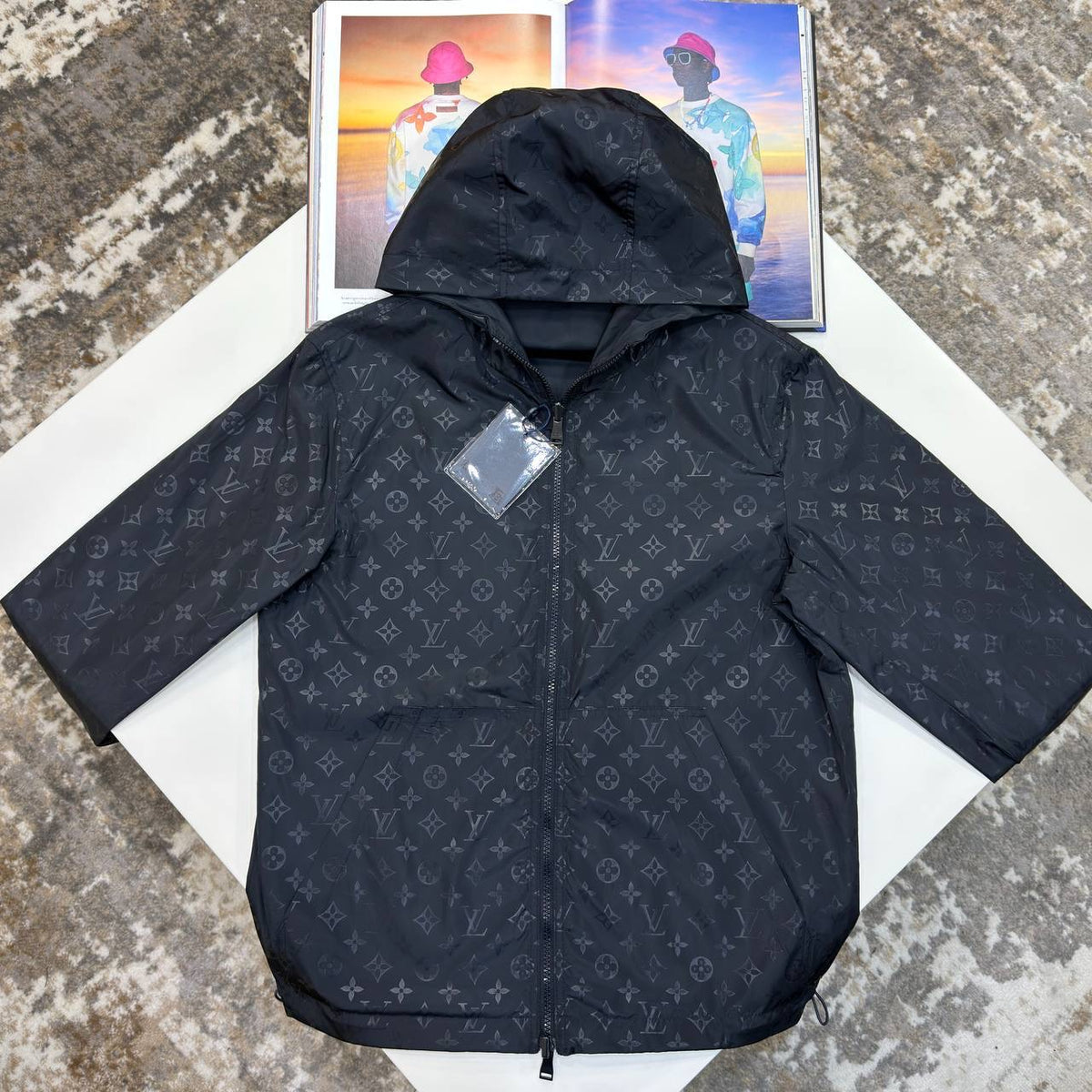 LVE REVERSIBLE JACKET NAVY