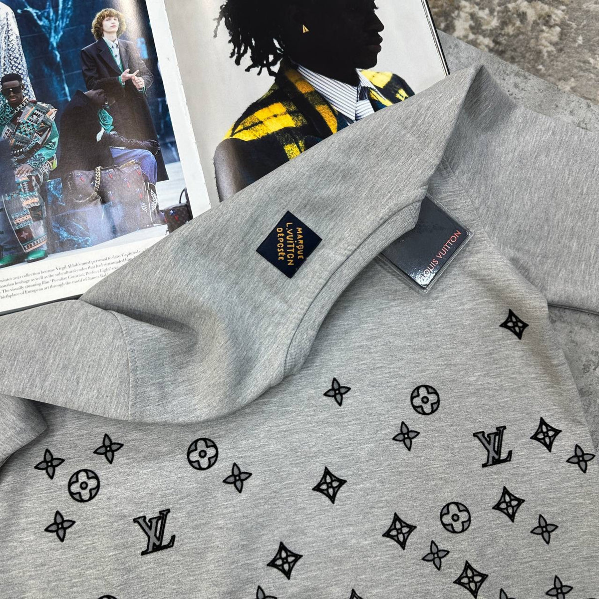 LVE JUMPER GREY