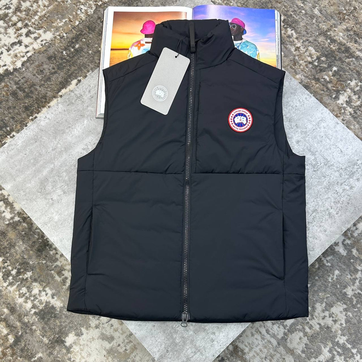 CNDA GOSE REDBADGE BODYWARMER BLACK