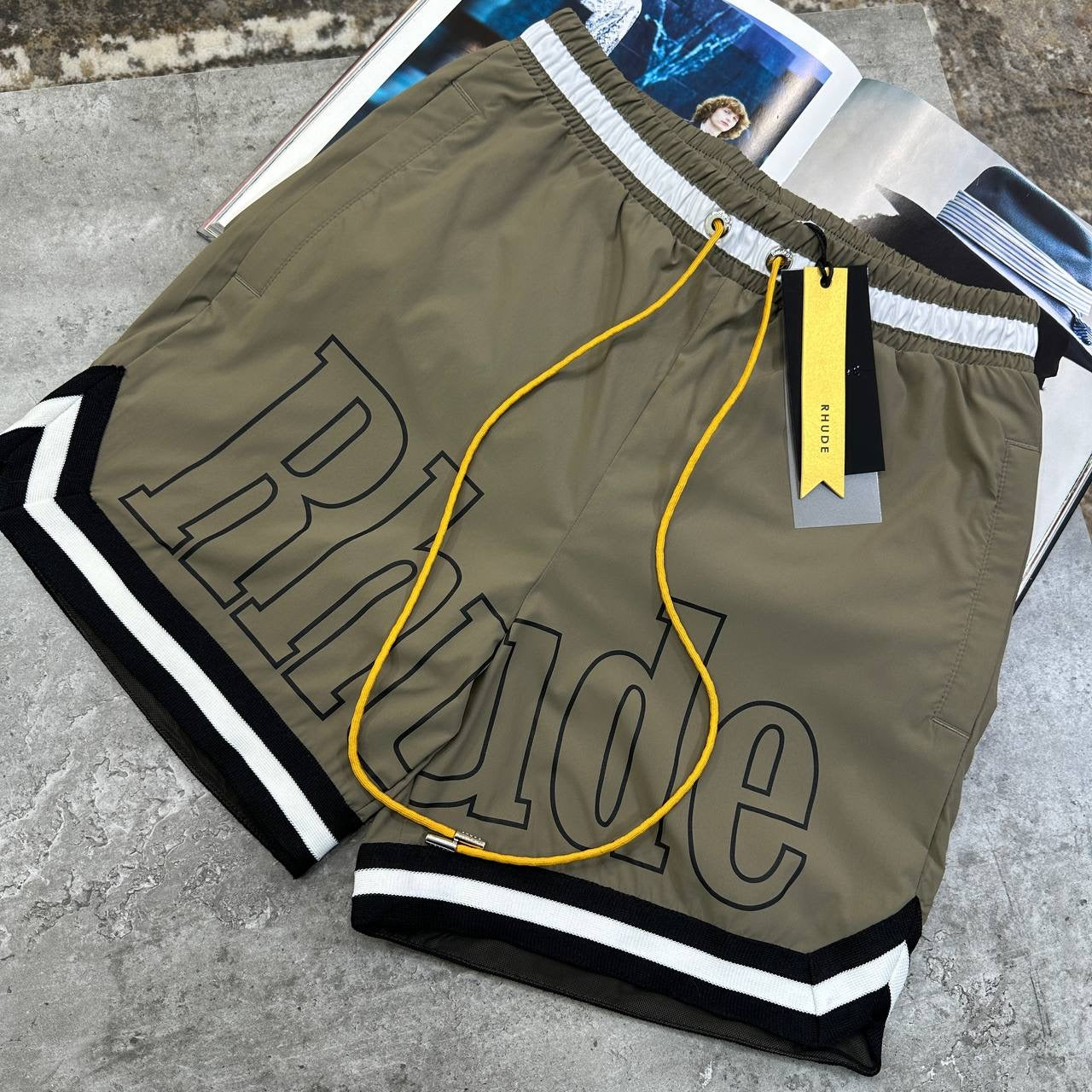 RUDE SHORTS KHAKHI