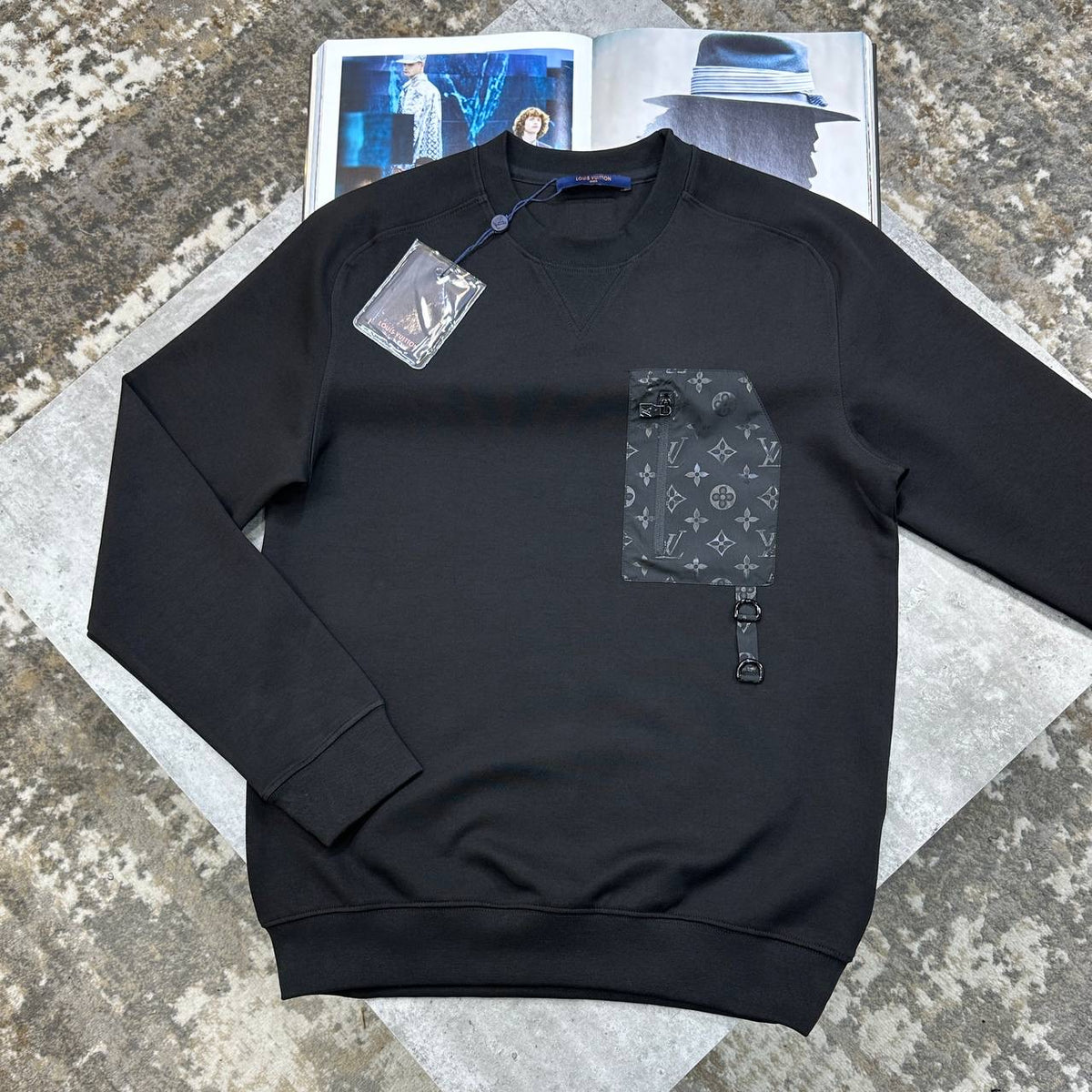 LVE FRONT POCKET JUMPER BLACK