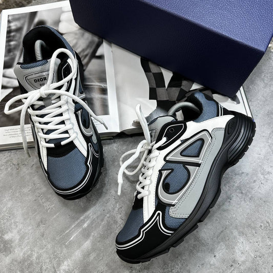 B-30 TRAINER GREY