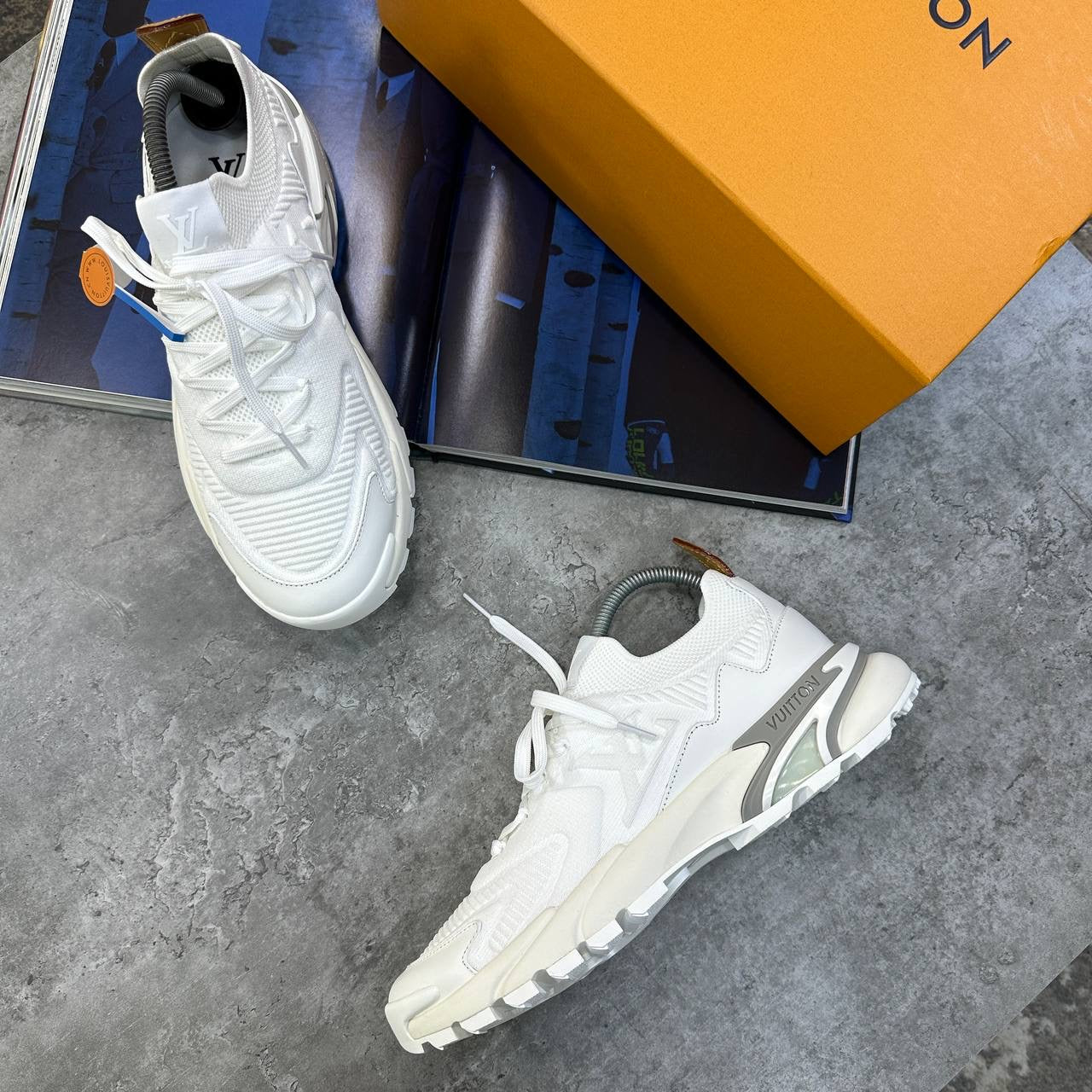 LVE TRAINERS ALL WHITE