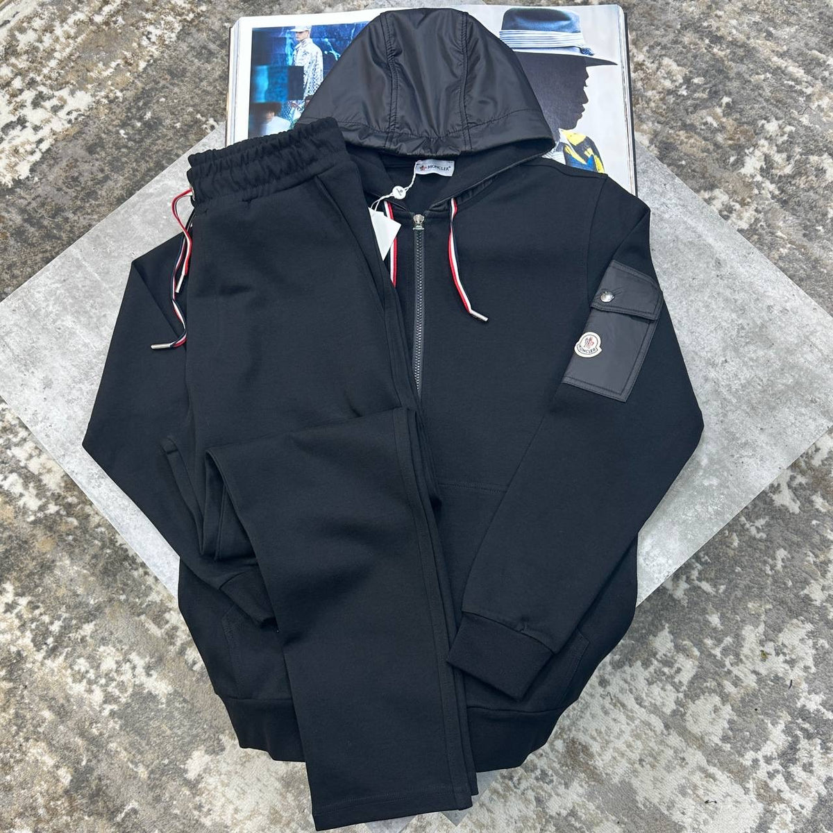 NCLR SIDE BADGE TRACKSUIT BLACK