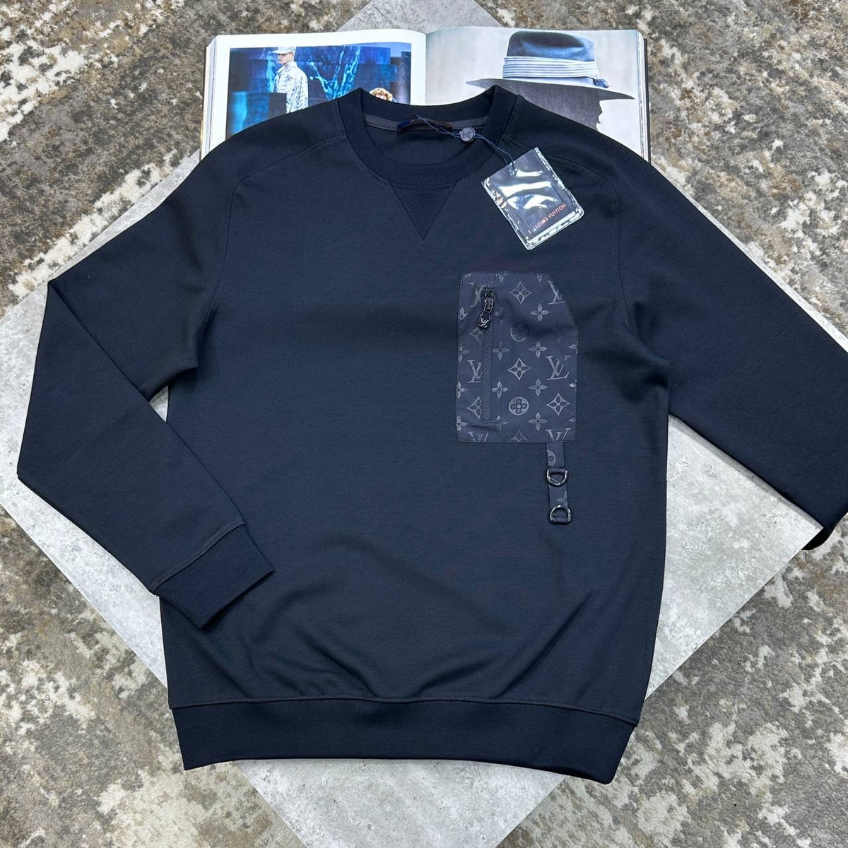 LVE FRONT POCKET JUMPER NAVY