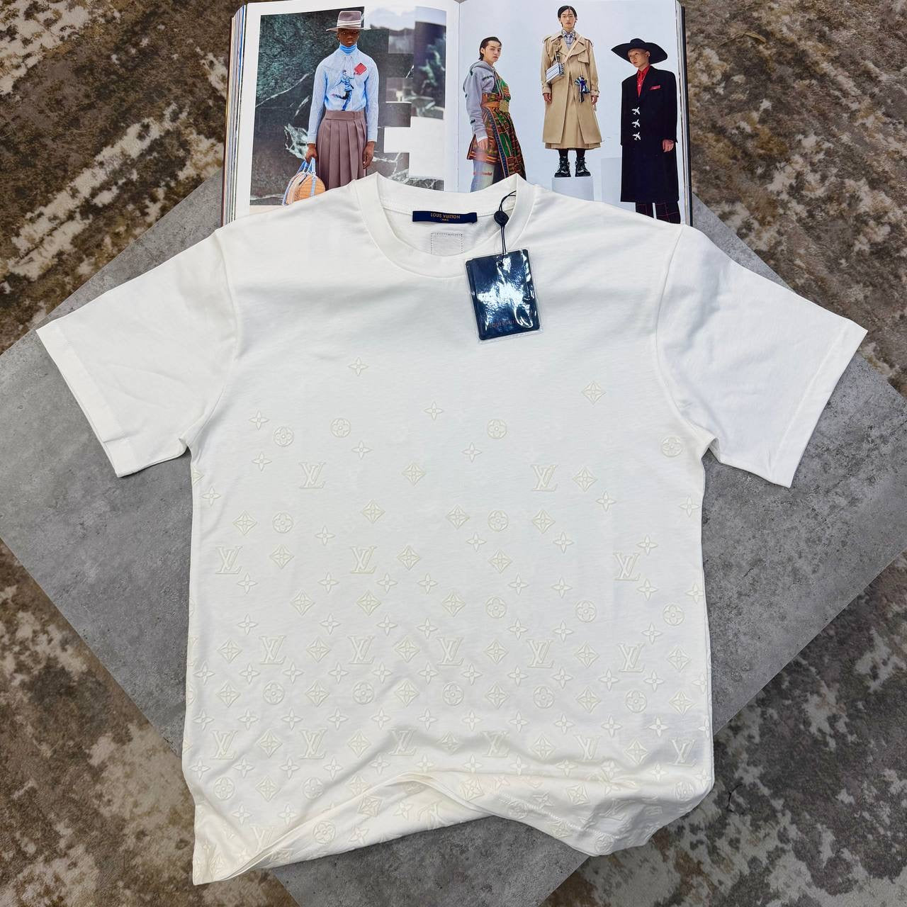 LV T-SHIRT WHITE