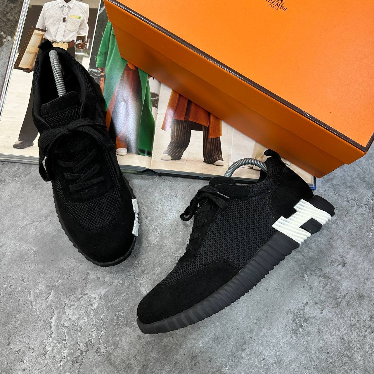 HRMS BOUNCING TRAINERS BLACK