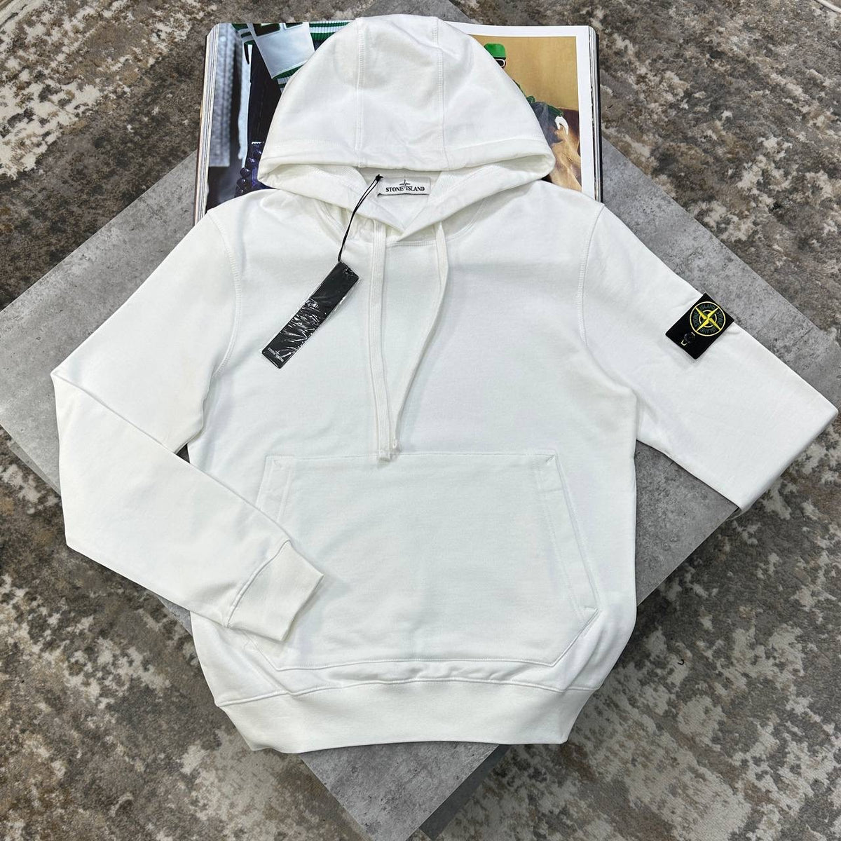 SI SIDE BADGE HOODIE WHITE