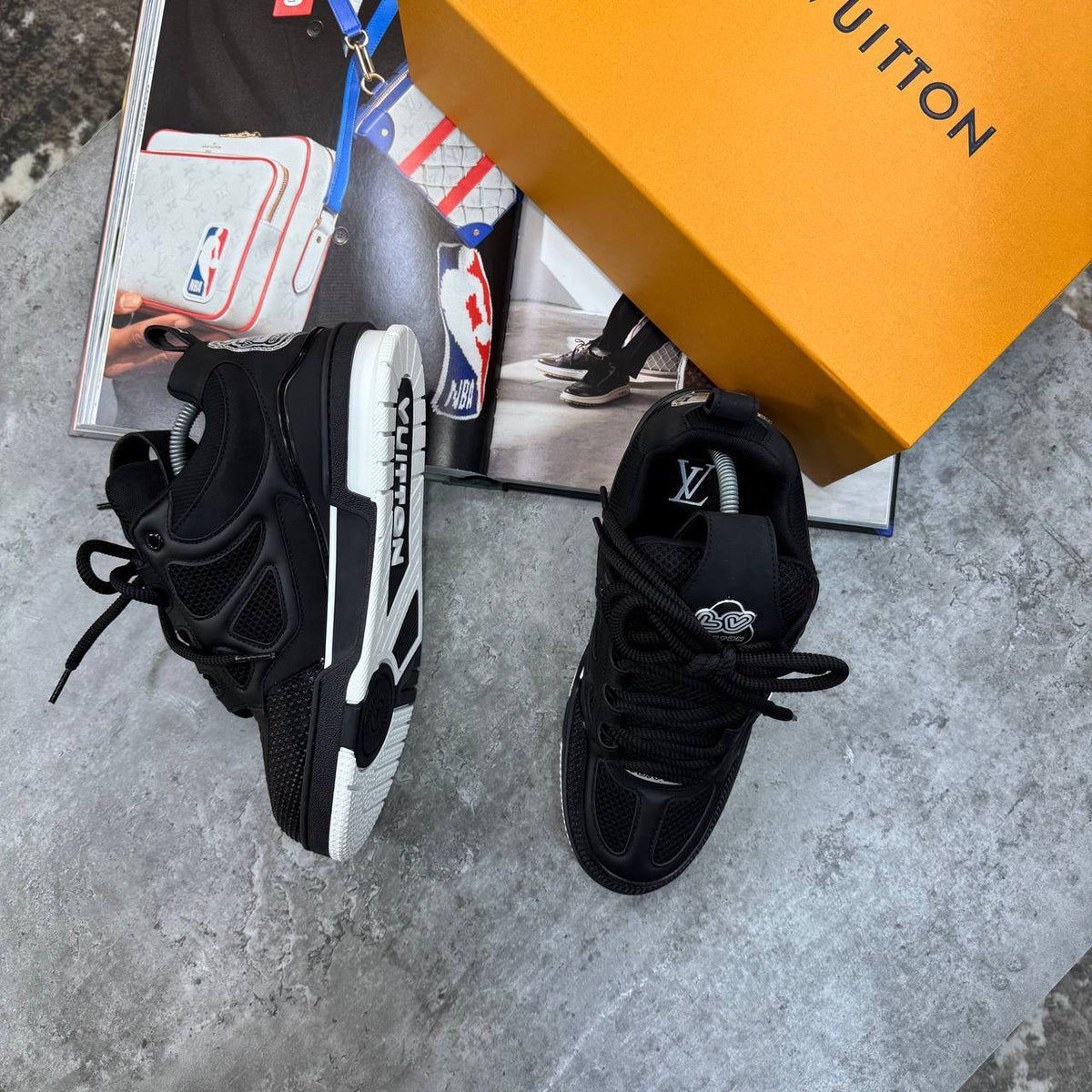 LVE SKATES BLACK/WHITE
