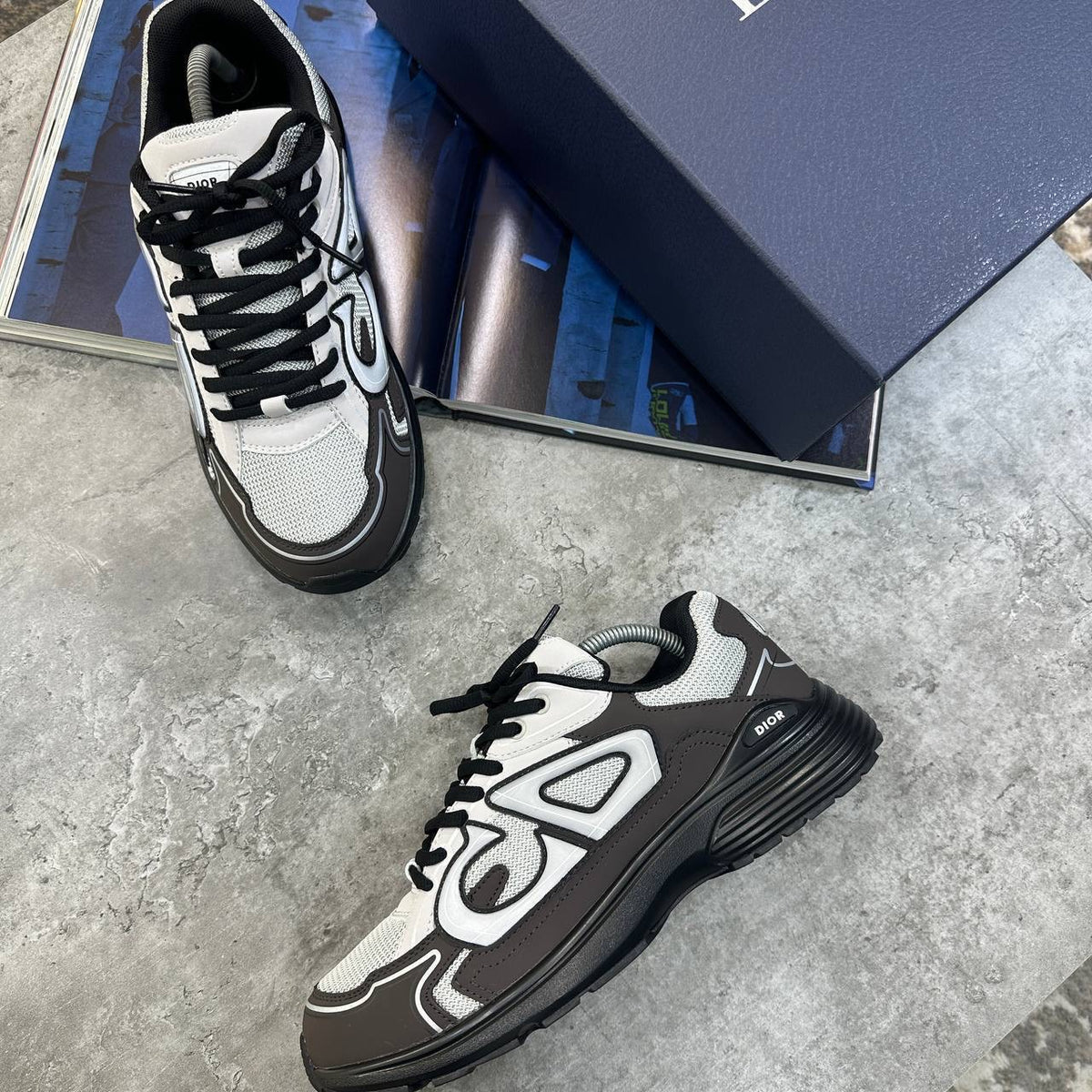 B-30 TRAINER DARKGREY