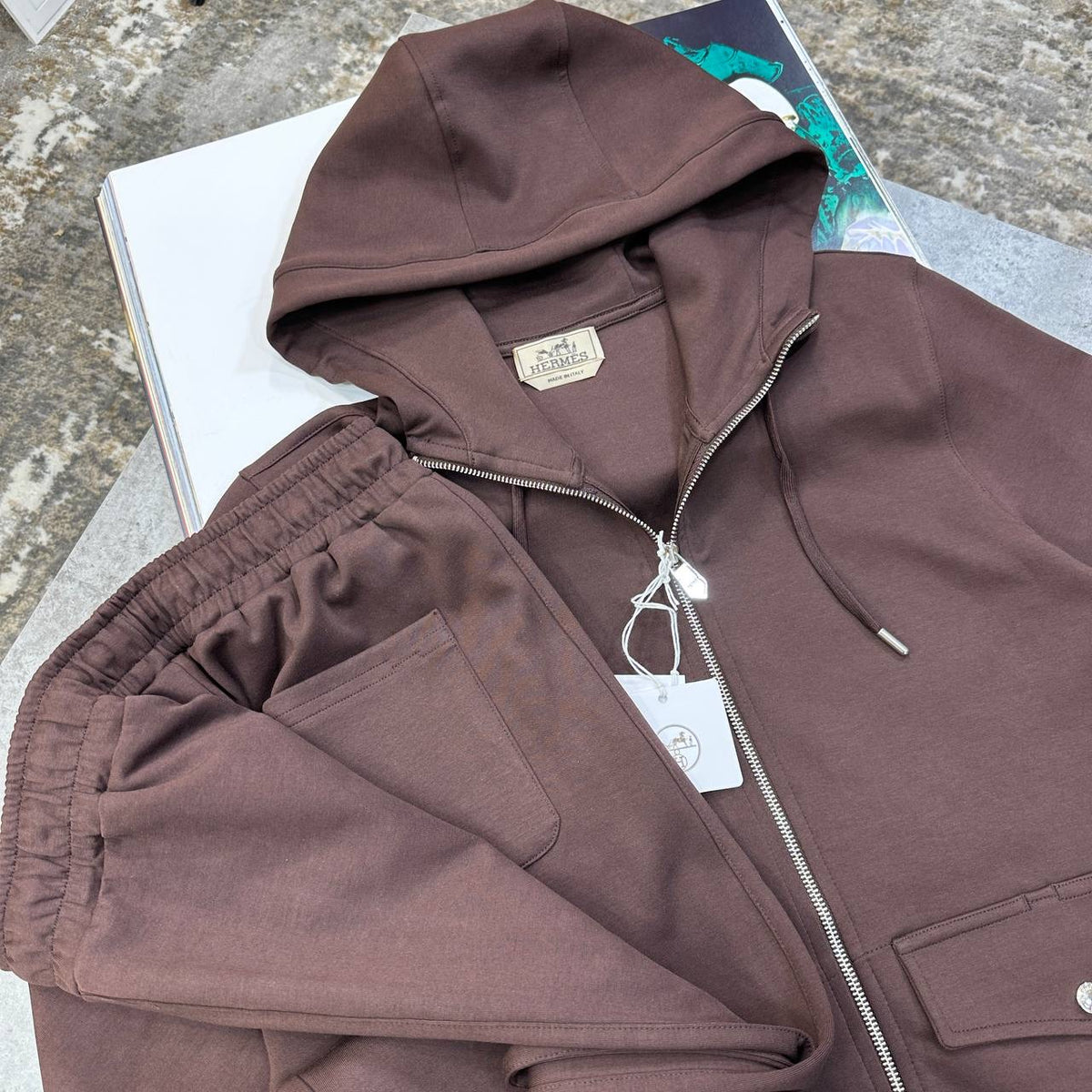 HRMS POCKET TRACKSUIT DARK BROWN
