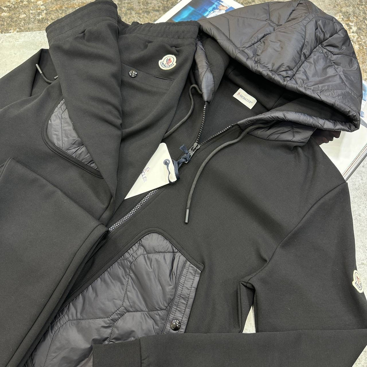 MNCR FRONTPOCKET TRACKSUIT BLACK