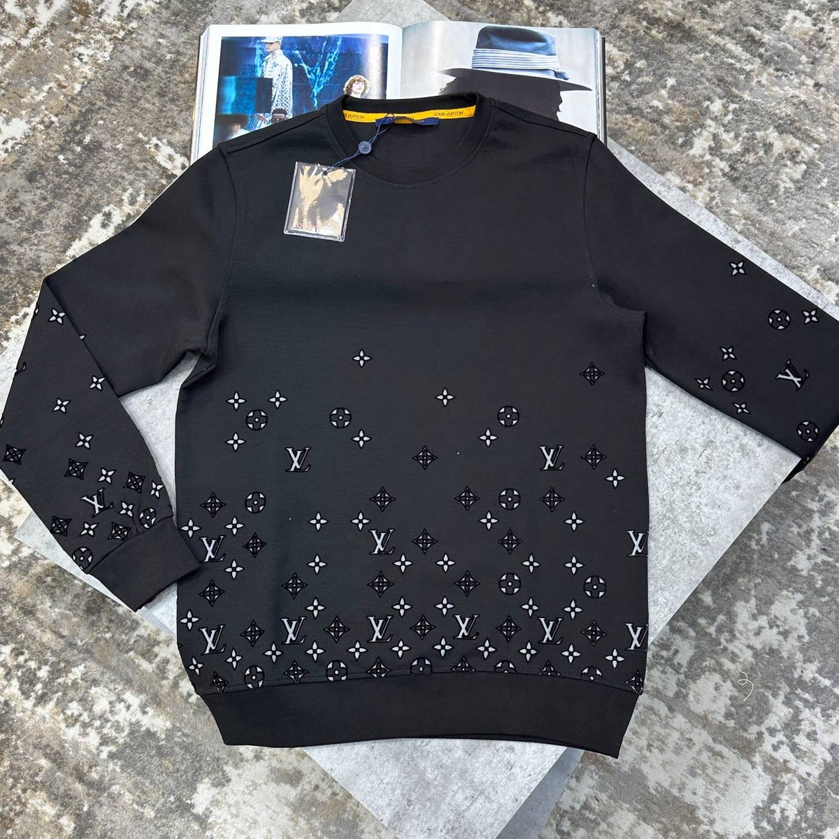 LVE JUMPER BLACK