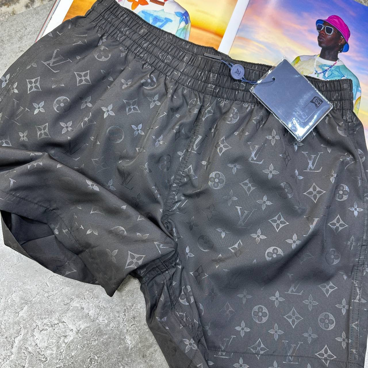 LVE SWIM SHORTS BLACK