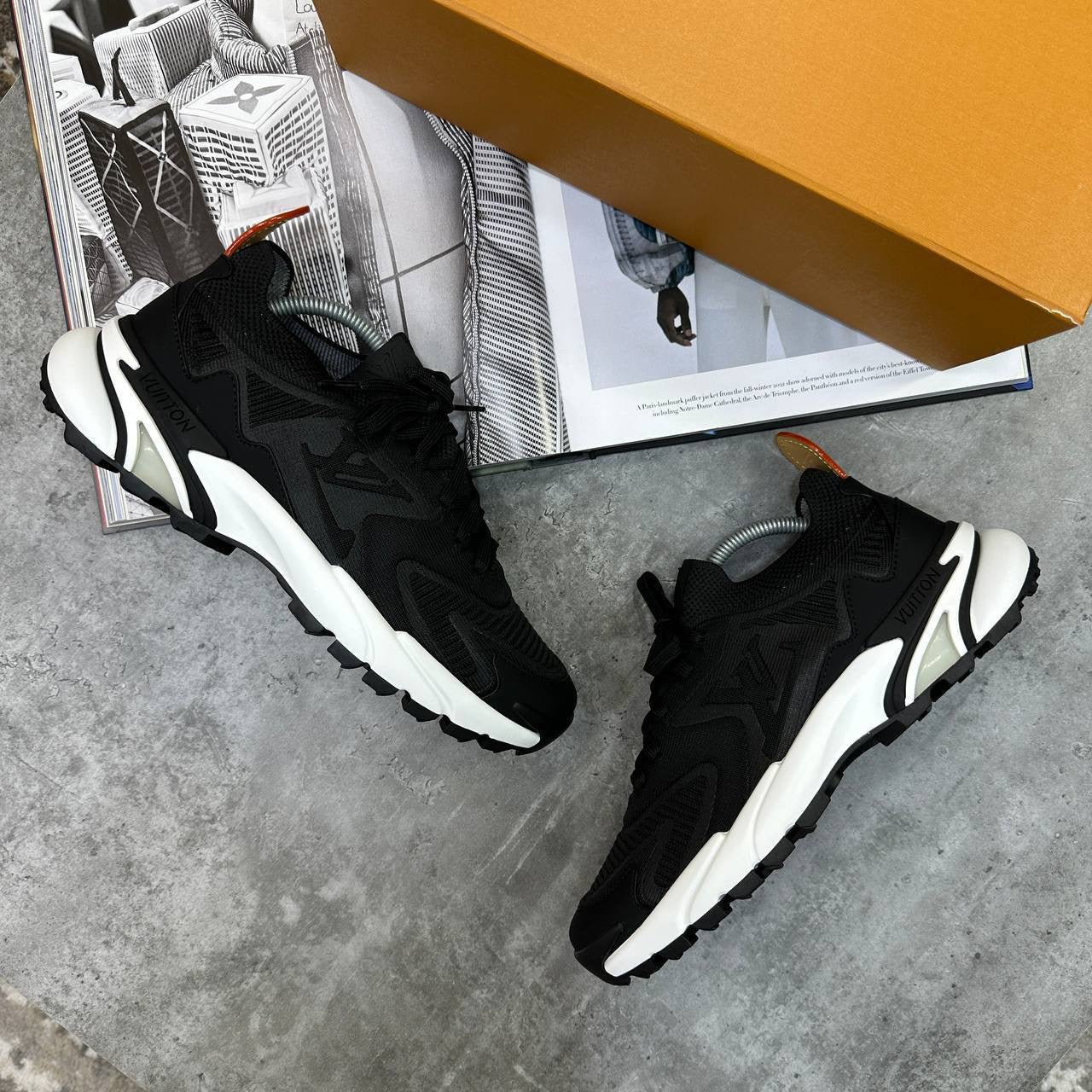 LVE TRAINERS BLACK/WHITE