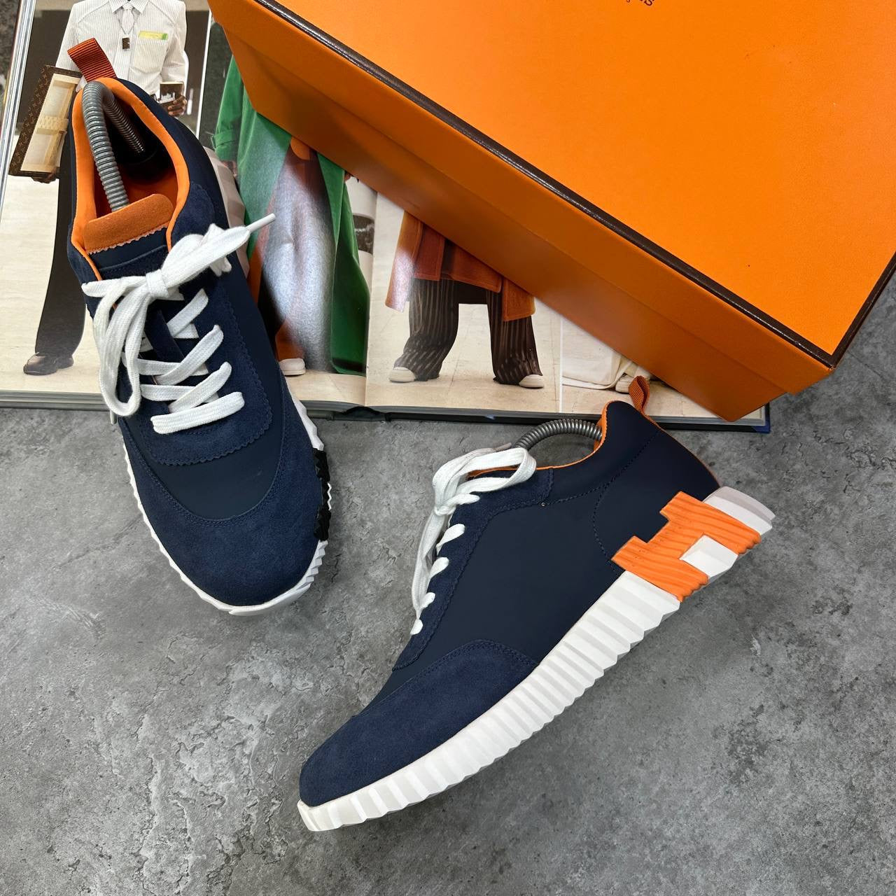 HRMS BOUNCING TRAINERS NAVY-ORANGE