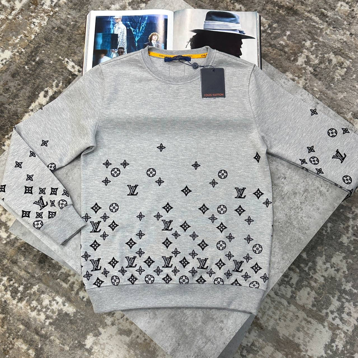 LVE JUMPER GREY