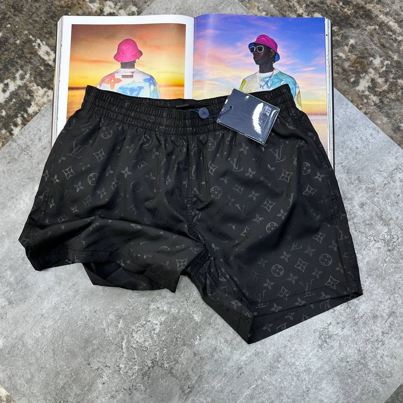 LVE SWIM SHORTS BLACK