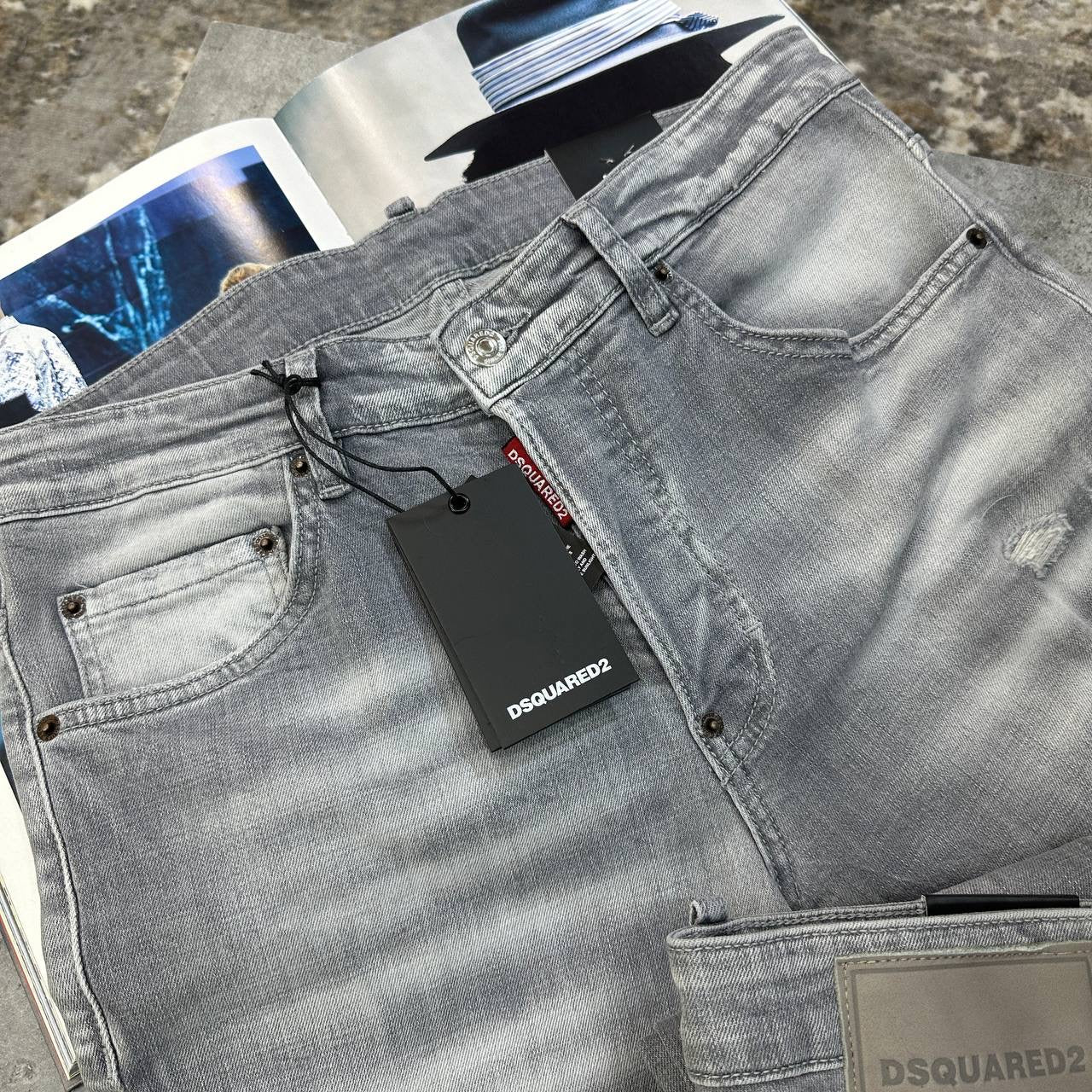 DSQD JEANS RED BADGE GREY