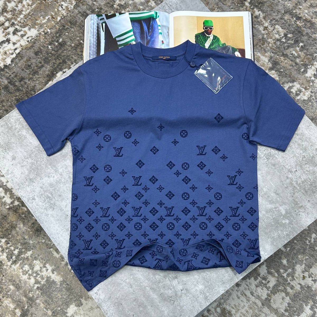 LVE HALF PRINT T-SHIRT NAVY