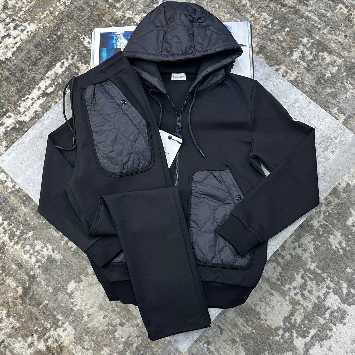 MNCR FRONTPOCKET TRACKSUIT BLACK