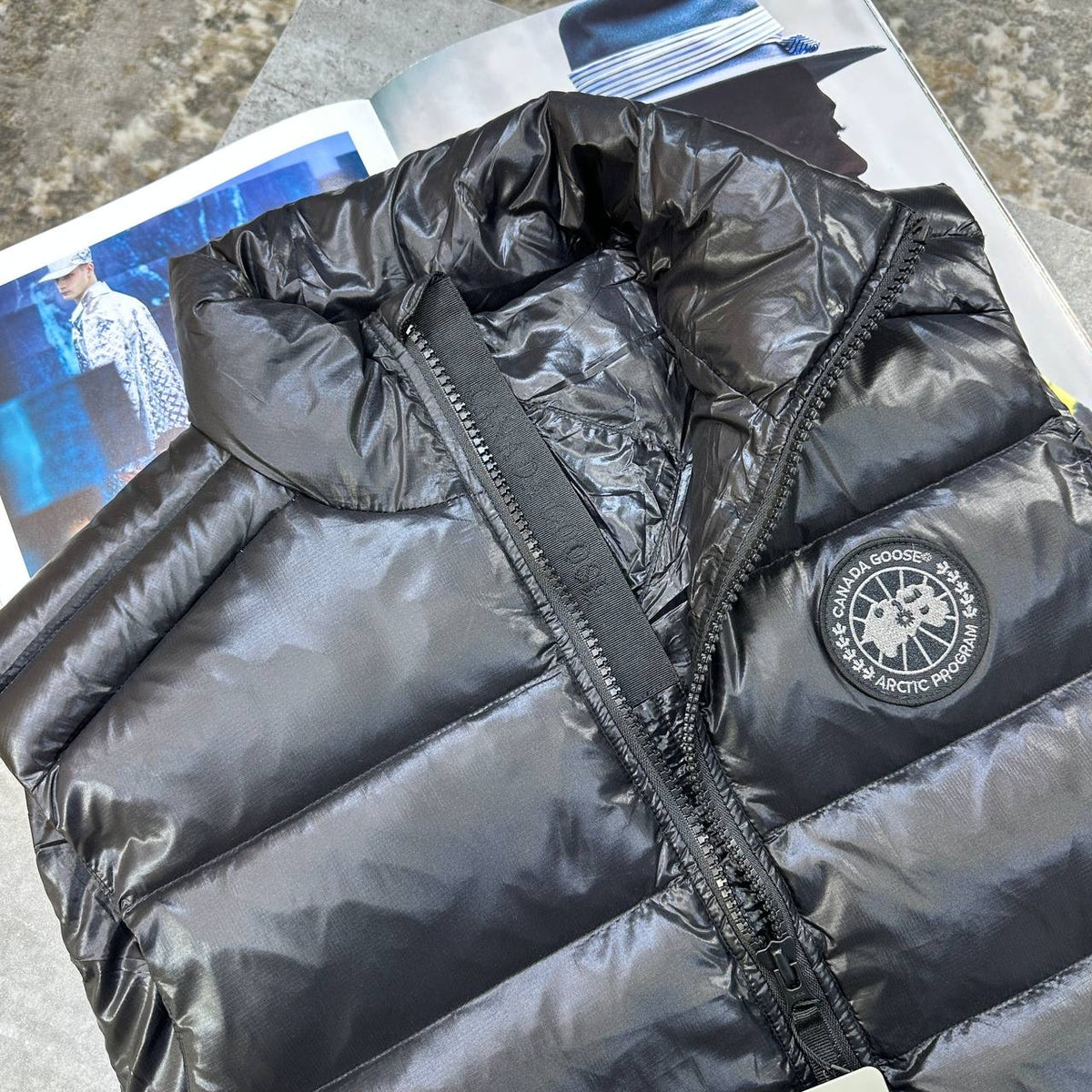 CG BLACK BADGE BODYWARMER BLACK